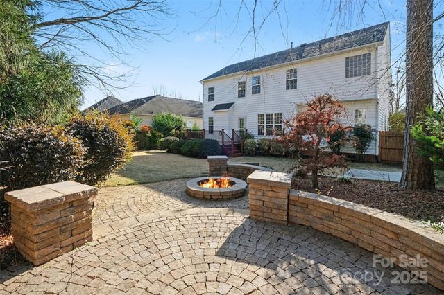 9529 Numenore Drive, Charlotte, NC 28269