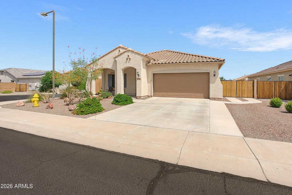 25996 W TONOPAH Drive, Buckeye, AZ 85396 — photo 2