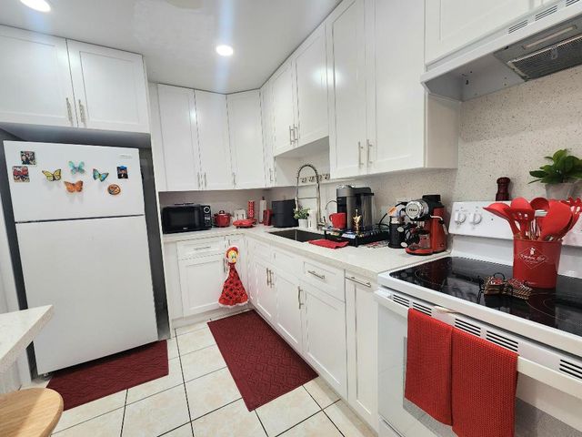 7235 Pine Bluff Drive, Lake Worth, FL 33467