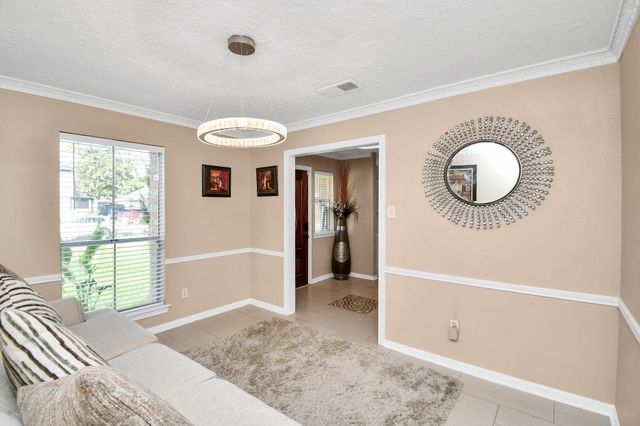 6827 La Puente Drive, Houston, TX 77083