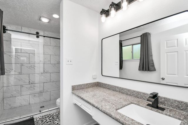 6827 La Puente Drive, Houston, TX 77083