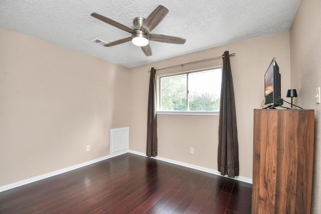 6827 La Puente Drive, Houston, TX 77083