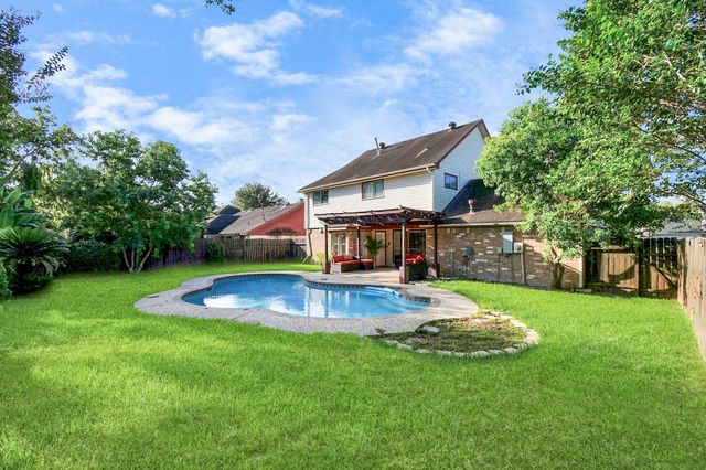 6827 La Puente Drive, Houston, TX 77083