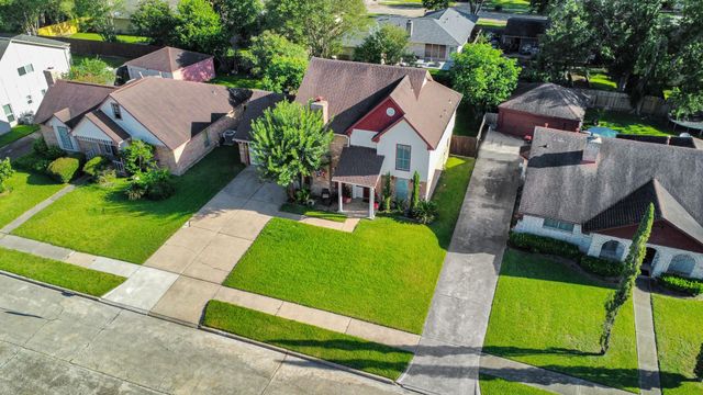 6827 La Puente Drive, Houston, TX 77083