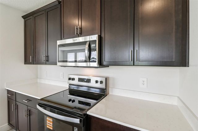 891 SUNSHOWER DRIVE, Lady Lake, FL 32159