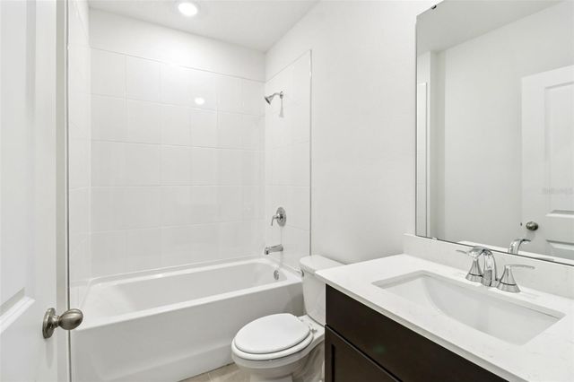 891 SUNSHOWER DRIVE, Lady Lake, FL 32159