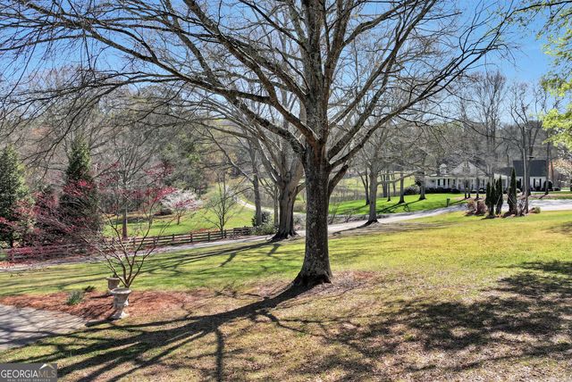 92 Cedar Valley Trail W, Winder, GA 30680