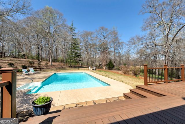 92 Cedar Valley Trail W, Winder, GA 30680