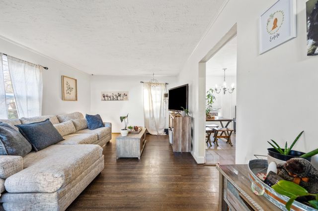 656 Sheridan Drive, Lexington, KY 40503