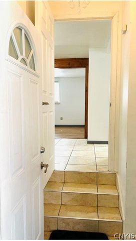 7 East Rouen, Cheektowaga, NY 14227