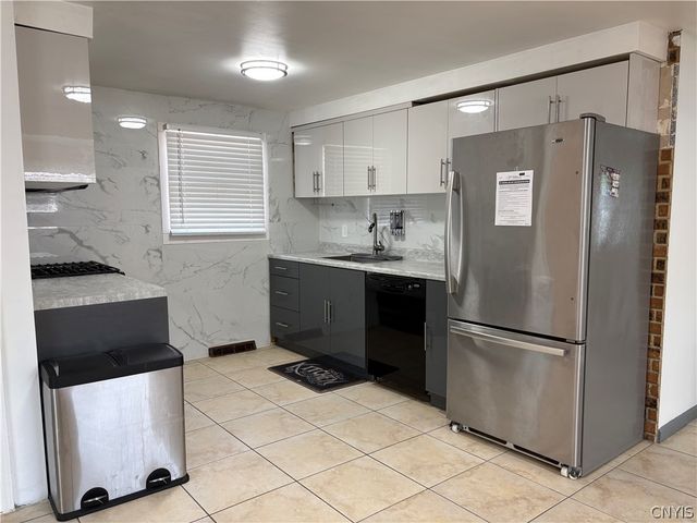 7 East Rouen, Cheektowaga, NY 14227