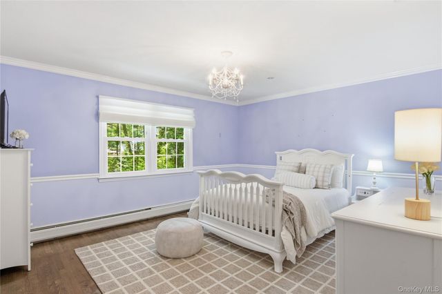 10 Stony Run Court, Dix Hills, NY 11746
