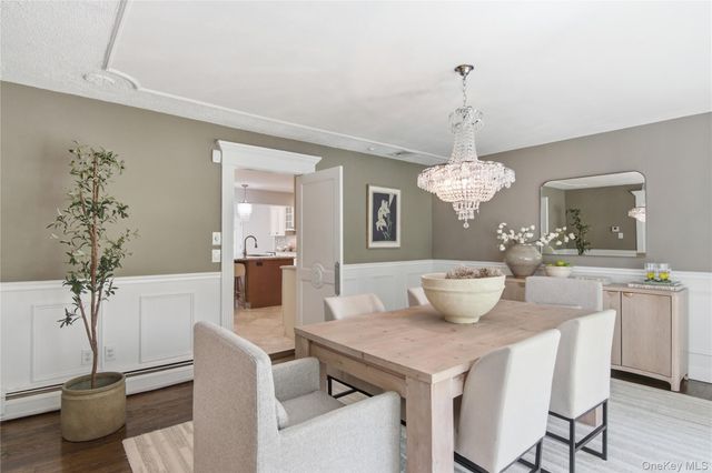 10 Stony Run Court, Dix Hills, NY 11746