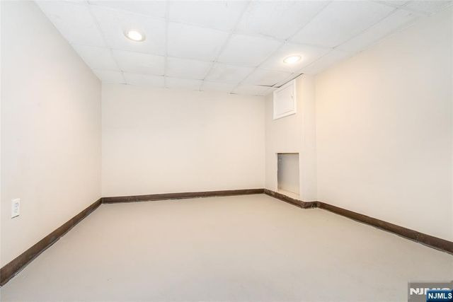 14 Hudson Street, Bergenfield, NJ 07621