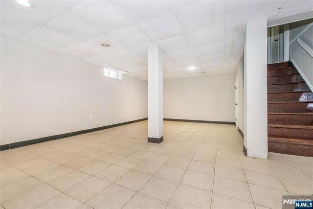 14 Hudson Street, Bergenfield, NJ 07621