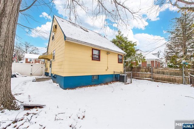 14 Hudson Street, Bergenfield, NJ 07621