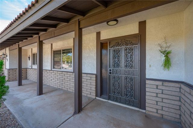 960 Hillcrest Drive, Kingman, AZ 86409