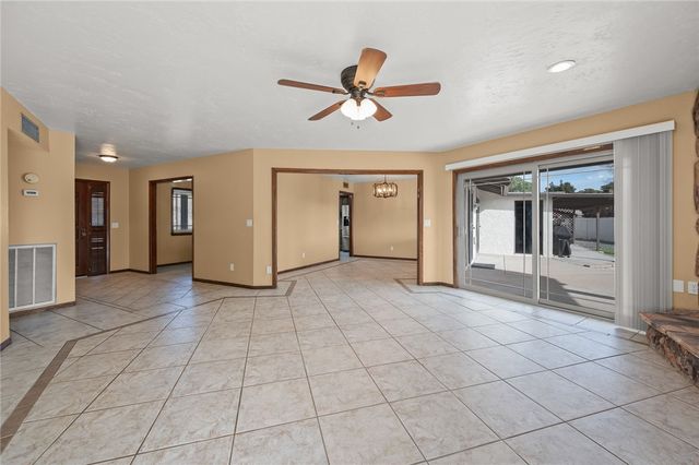 960 Hillcrest Drive, Kingman, AZ 86409