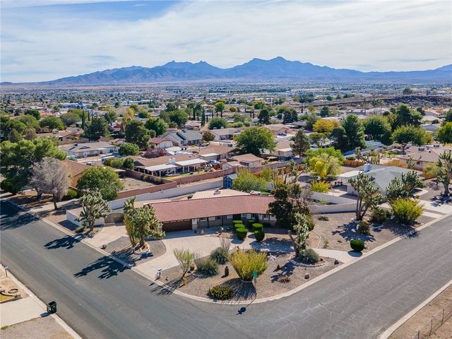 960 Hillcrest Drive, Kingman, AZ 86409