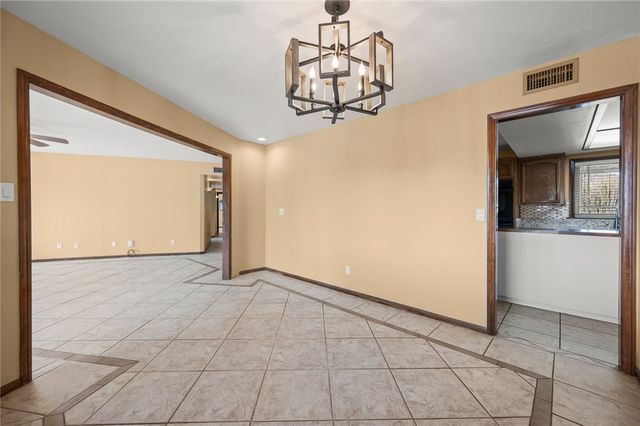 960 Hillcrest Drive, Kingman, AZ 86409