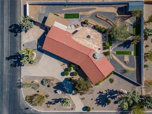 960 Hillcrest Drive, Kingman, AZ 86409