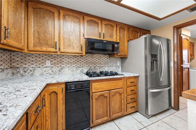 960 Hillcrest Drive, Kingman, AZ 86409