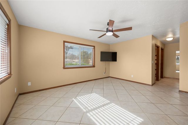 960 Hillcrest Drive, Kingman, AZ 86409