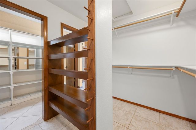 960 Hillcrest Drive, Kingman, AZ 86409