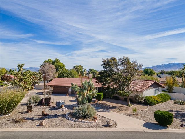 960 Hillcrest Drive, Kingman, AZ 86409