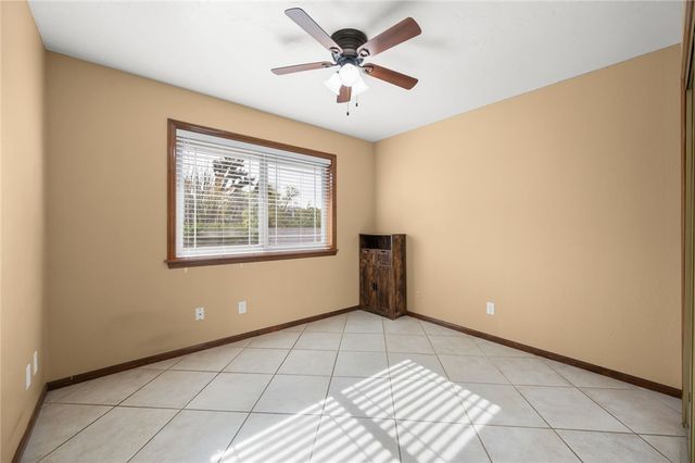 960 Hillcrest Drive, Kingman, AZ 86409