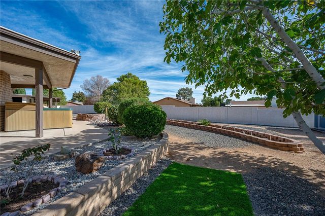 960 Hillcrest Drive, Kingman, AZ 86409