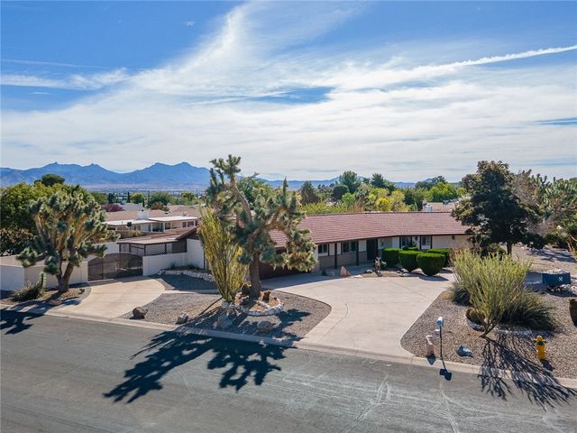 960 Hillcrest Drive, Kingman, AZ 86409