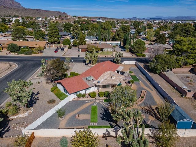 960 Hillcrest Drive, Kingman, AZ 86409