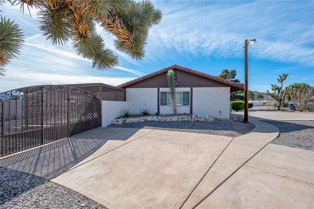 960 Hillcrest Drive, Kingman, AZ 86409