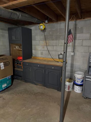 85 Mary Ann Drive, Gray, KY 40734