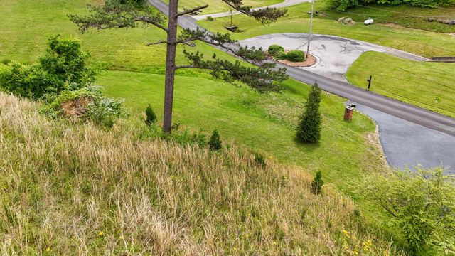 85 Mary Ann Drive, Gray, KY 40734