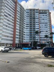 1301 NE Miami Gardens Dr 515W, Miami, FL 33179