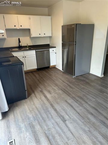 1915 Ventura Drive, Colorado Springs, CO 80910