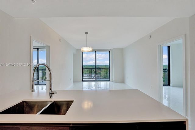 301 Altara Ave 819, Coral Gables, FL 33146