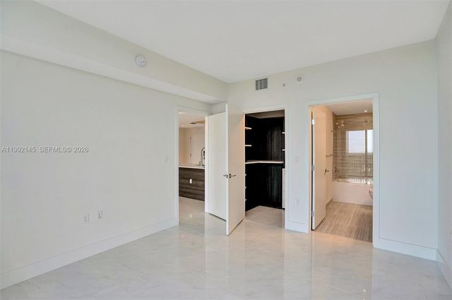 301 Altara Ave 819, Coral Gables, FL 33146