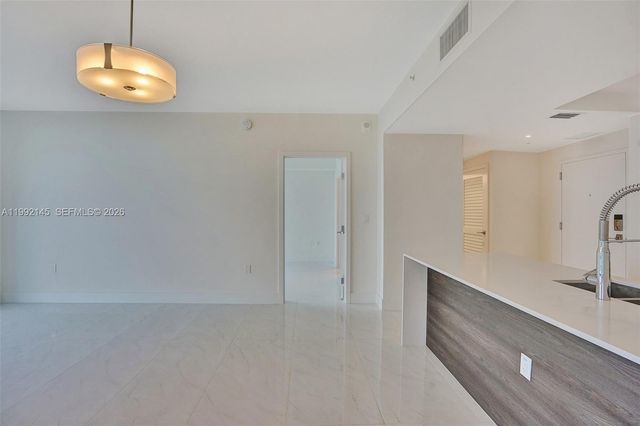 301 Altara Ave 819, Coral Gables, FL 33146