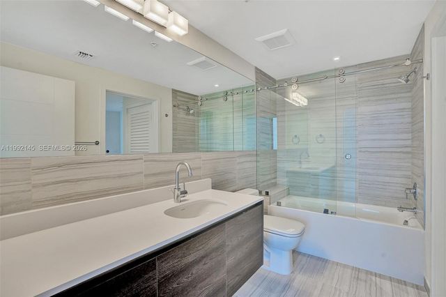 301 Altara Ave 819, Coral Gables, FL 33146