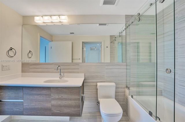 301 Altara Ave 819, Coral Gables, FL 33146