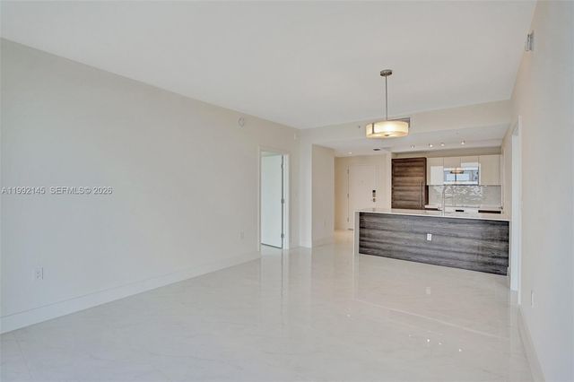 301 Altara Ave 819, Coral Gables, FL 33146