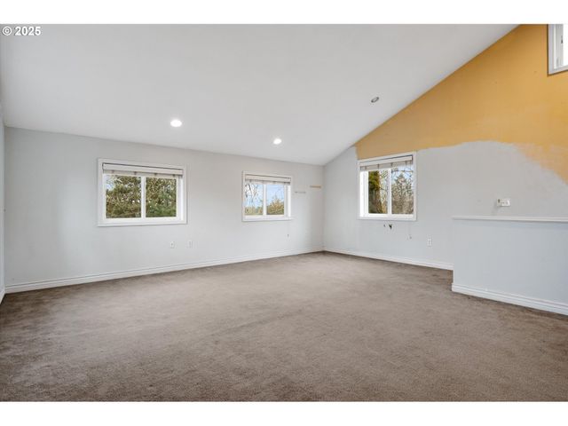 7080 Sw TAYLORS FERRY Rd, Portland, OR 97223