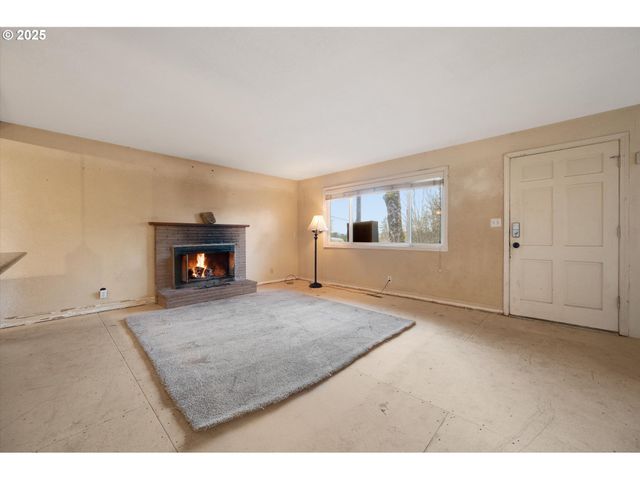 7080 Sw TAYLORS FERRY Rd, Portland, OR 97223