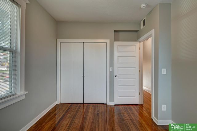 819 S 50th Street, Omaha, NE 68106