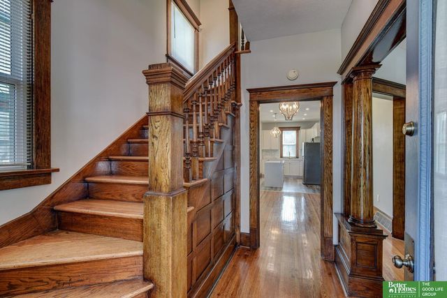 819 S 50th Street, Omaha, NE 68106