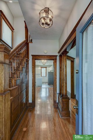 819 S 50th Street, Omaha, NE 68106