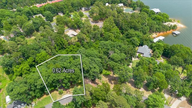 8665 White Oak Drive, Rogers, AR 72756